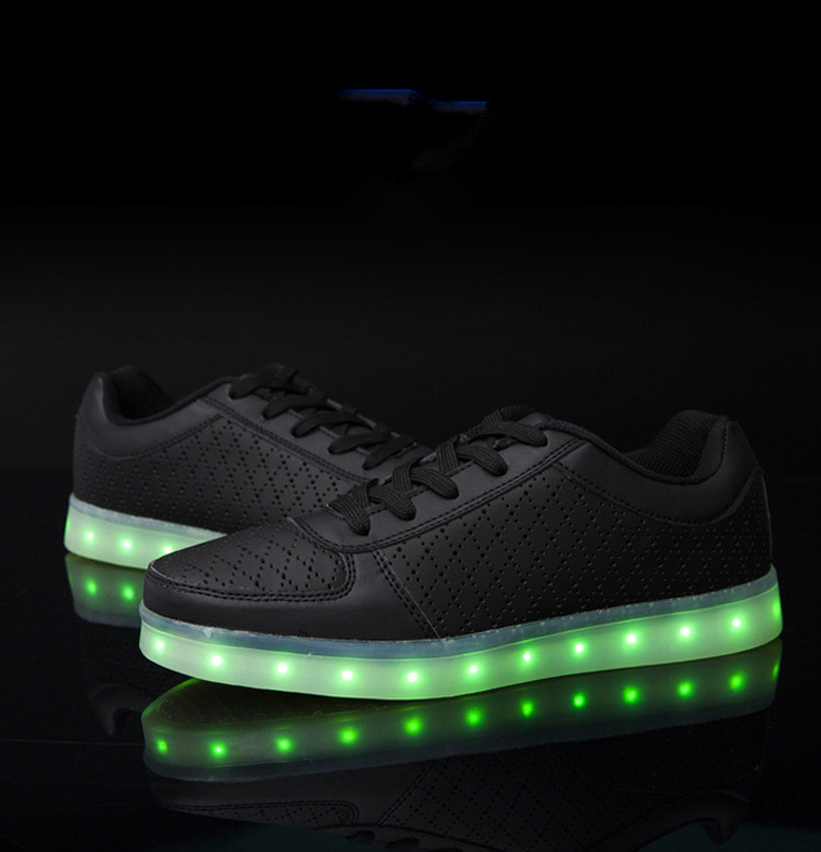 Bunte glühend Frauen Schuhe Leuchtet LED Schuh USB Aufladbare Schuhe Für Erwachsene Weiß Schwarz Wohnungen Plus Größe 57