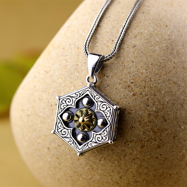 Handmade 925 Silver Taichi Pendant Neckalce 925 Sterling Fengshui Yinyang Bagua Pendant Necklace Good Luck Amulet