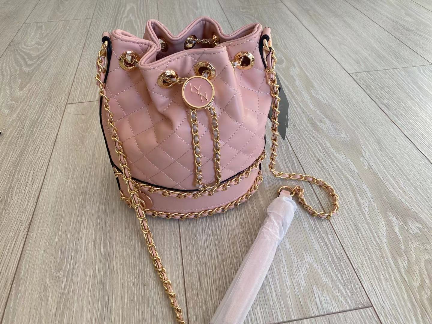 Lyn neue linie gitter kette dekorative Eimer Tasche Umhängetasche: Rosa.