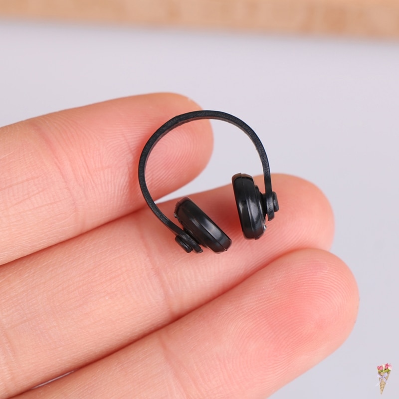 2Pcs 1/12 Headphone Doll House Decor Classic Toys For Child Kids Dollhouse Miniatures Plastic Wireless Earphone 2Colors