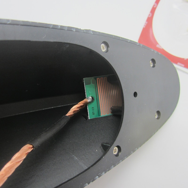 Carbon Fiber Car Shark Fin Antenna Shark Fin Roof FM AM Radio Aerial Car Decoration Car Accessories Auto Exterior Parts