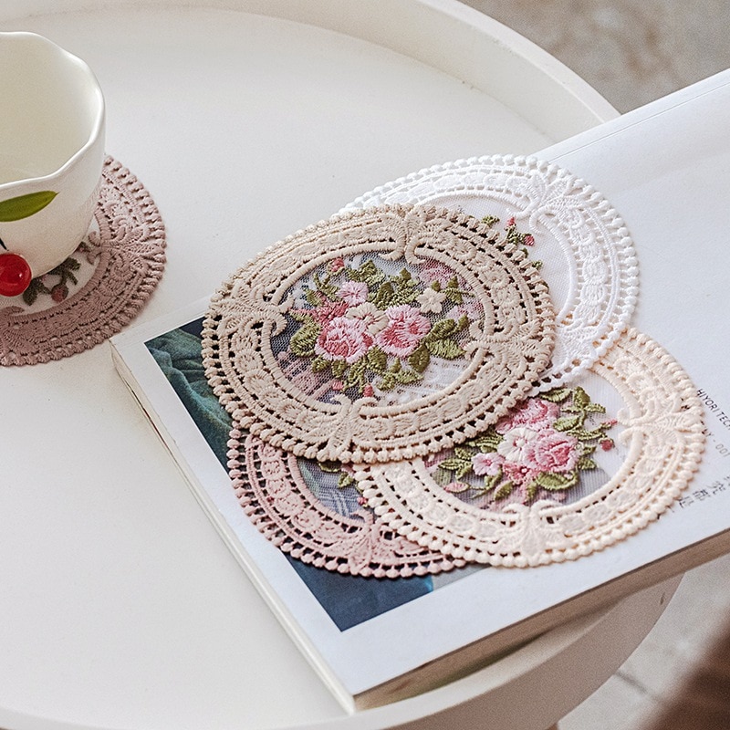 French Lace Coaster Embroidery Round Placemat INS Desktop Decoration Hollow Knit Tea Set Anti-scald Coaster Insulation Table Pad