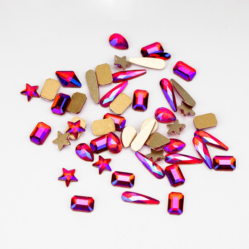 VDD 100 stuks glas nail art steentjes plaksteen strass glitter kristal strass gemengde vorm diamant glanzende doe-het-zelf ambachten decoratie: RED