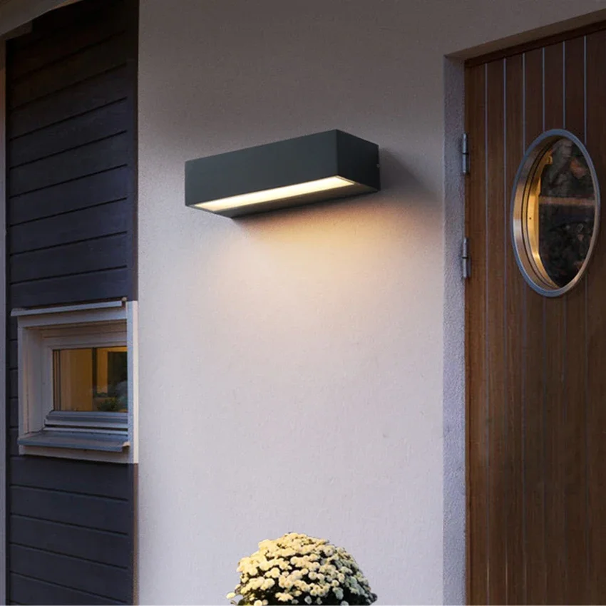 Vegglampe utendørs vanntett dørhode ledet veggvask hengende lang stripe gårdsplass balkong skilt terrasse villa vegglamper