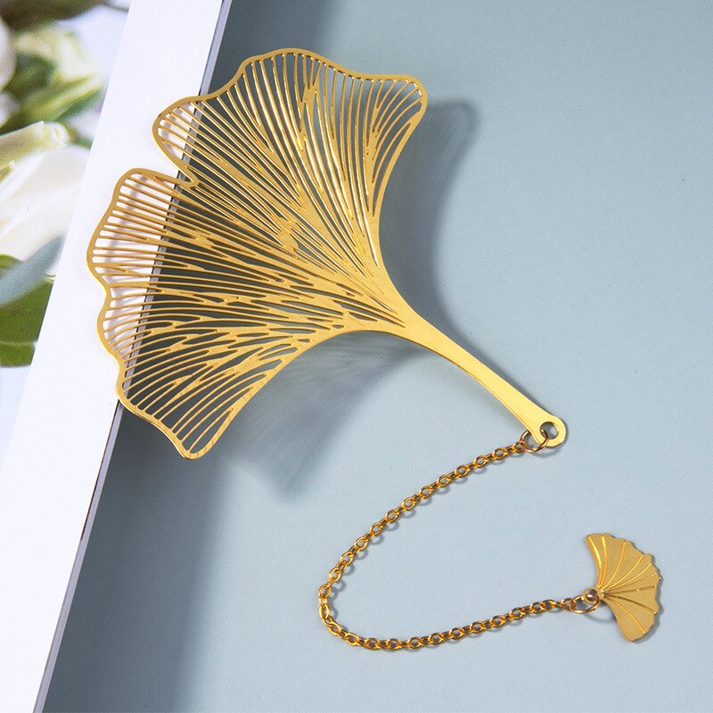 1PC Chinese Style Retro Hollow Metal Bookmark Maple Leaf Vein Fringed Pendant Apricot Leaf Bookmark Stationery: E