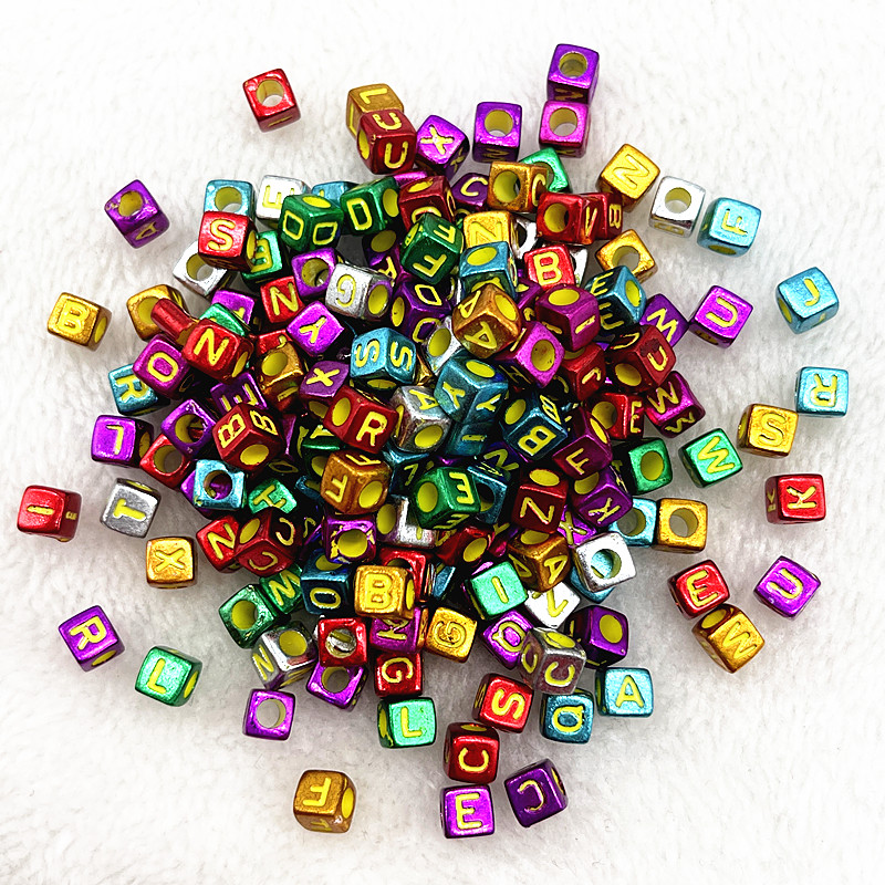 100 Uds 7x4mm 6x6mm cuentas de letras del alfabeto mezcladas cuentas para hacer joyería Diy accesorios de pulseras hechas a mano
