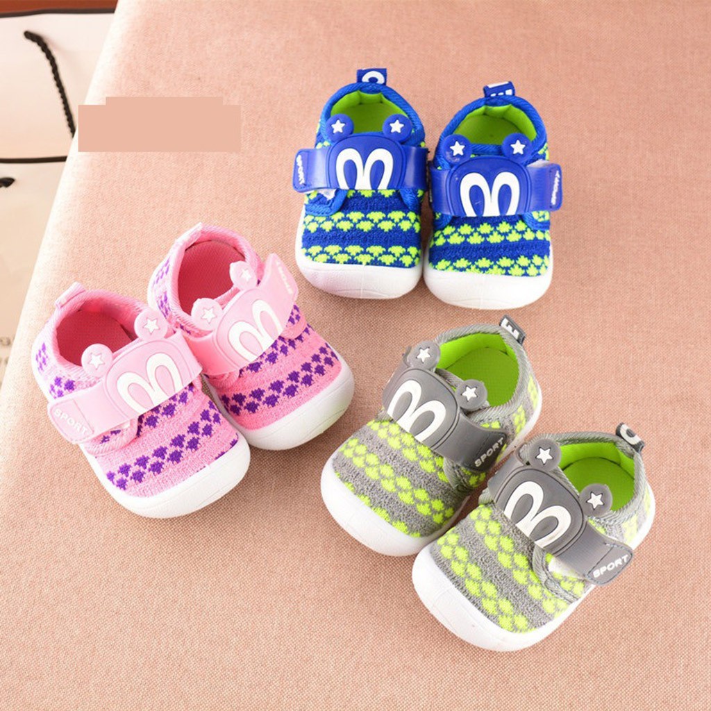 Oreilles de lapin dessin animé chaussures enfant en bas âge enfants bébé étoile grinçant unique chaussures Sneaker doux doux fourmi-slip enfant en bas âge chaussures ayakkabi