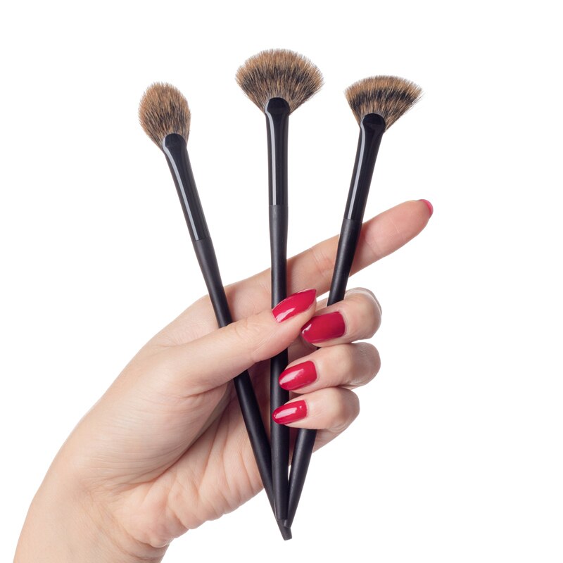 Brochas de maquillaje profesionales hechas a mano, pelo de ardilla canadiense suave, resaltador de abanico pequeño, cepillo de sombra de ojos de ébano