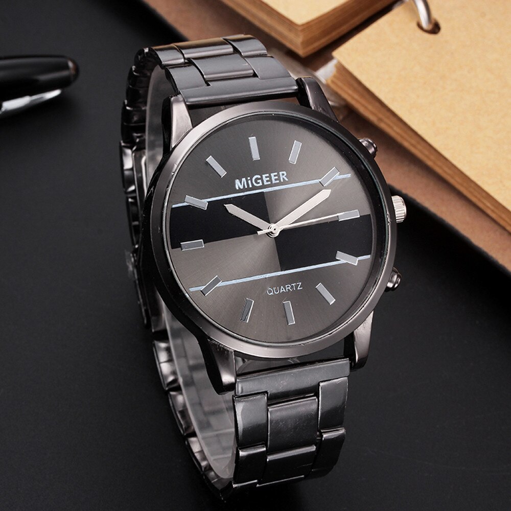 Man Stainless Steel Analog Alloy Quartz Wrist Watch