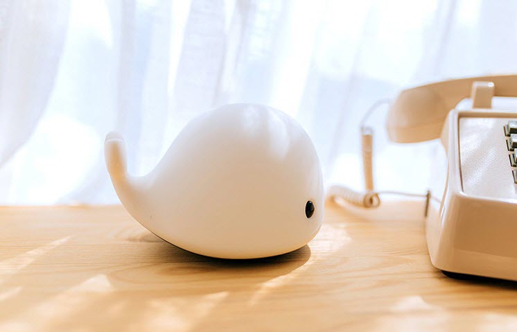 LED USB color light cartoon dolphin lamp cartoon silicone light lovely dolphin shade bedroom lamp