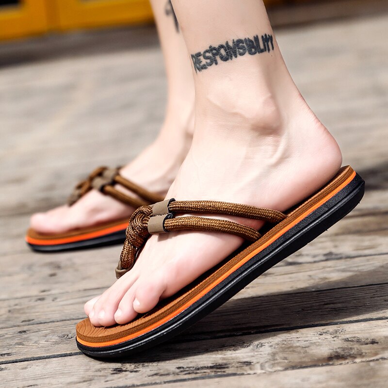 Tofflor flip flops män sommar coola män skor utomhus mjuka fritidsskor andas bekväma vävda tofflor män