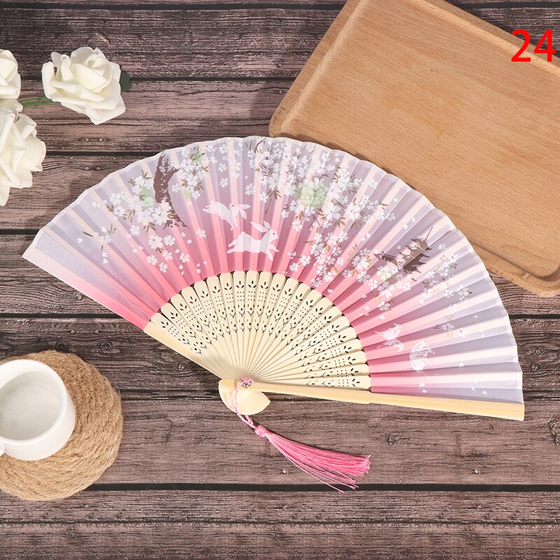 1PC Retro Chinese Japanese Silk Bamboo Folding Fan Home Decoration Ornaments Floral Painting Hand Held Fans Dance Party: N24