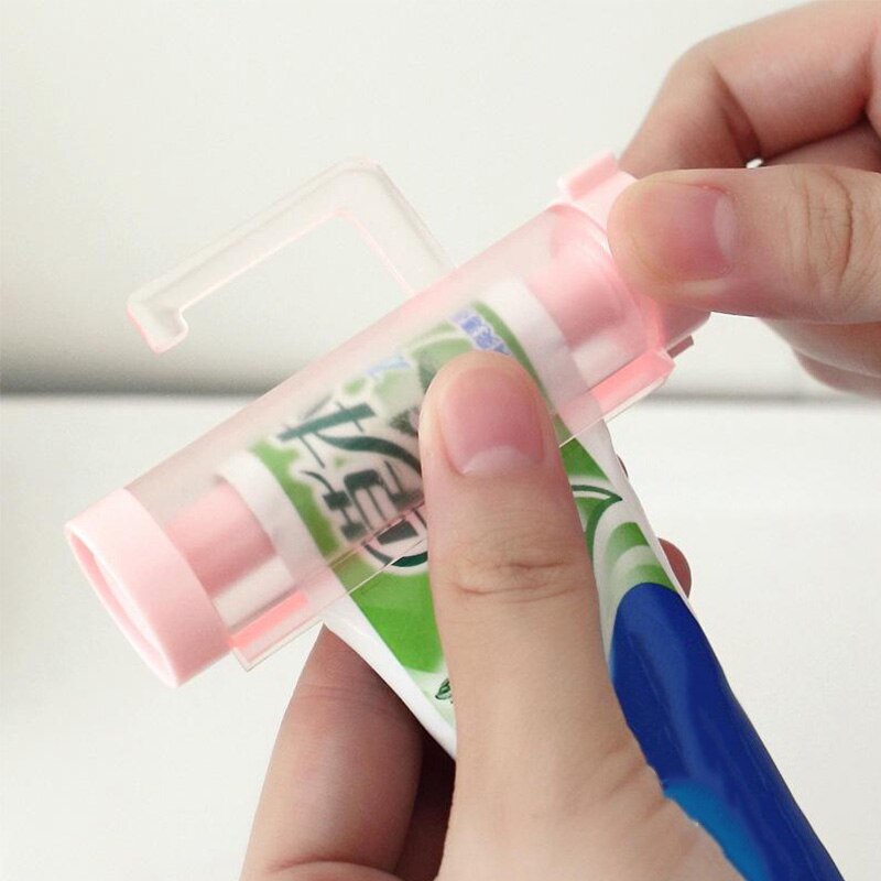 Plastic Durable Toothpaste Squeezer Bathroom Gadget Rolling Multipurpose Cartoon Heart Shape Useful Squeezers Bathroom Supplies