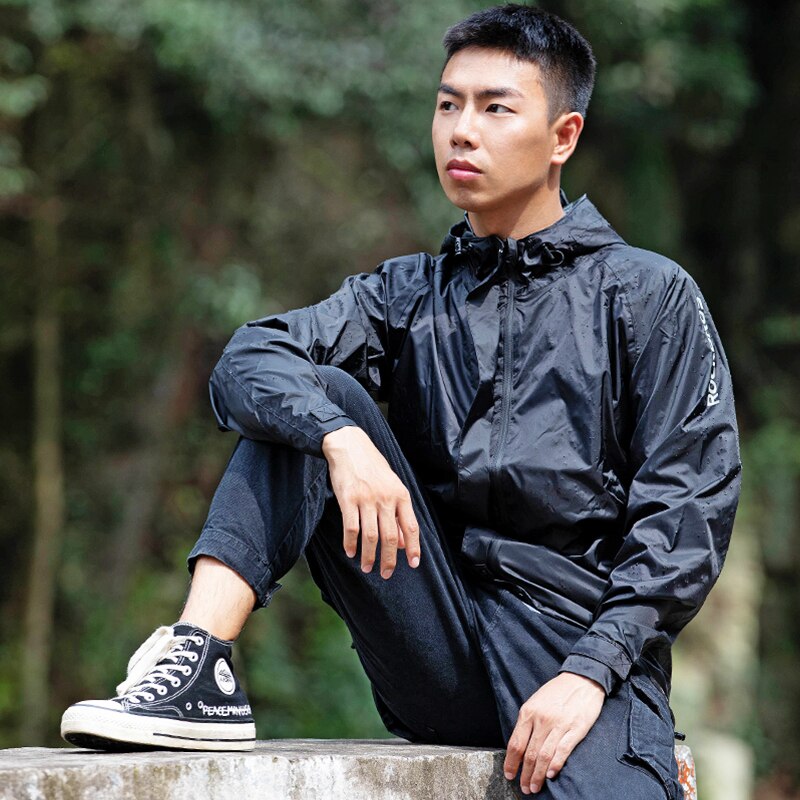 ROCKBROS Cycling Waterproof Men Jacket Breathable Reflective Hooded Raincoat European Size Waterproof Outdoor Sport Windbreaker
