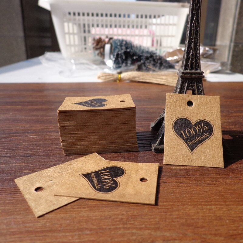 100pcs 3x4cm Vintage Kraft Paper Tags 100% Handmade Heart Mini Kraft Paper Cards Hang Tag Tag DIY Paper Labels
