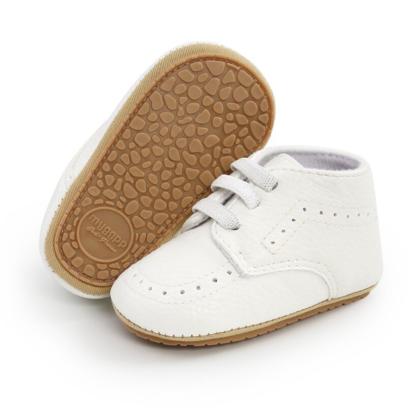Calzado de cuero de PU para bebé de primeros pasos para niño y niña, mocasines deportivos clásicos de suela blanda para cuna, informales, color blanco, de 0 a 18 meses: W / 13-18 meses