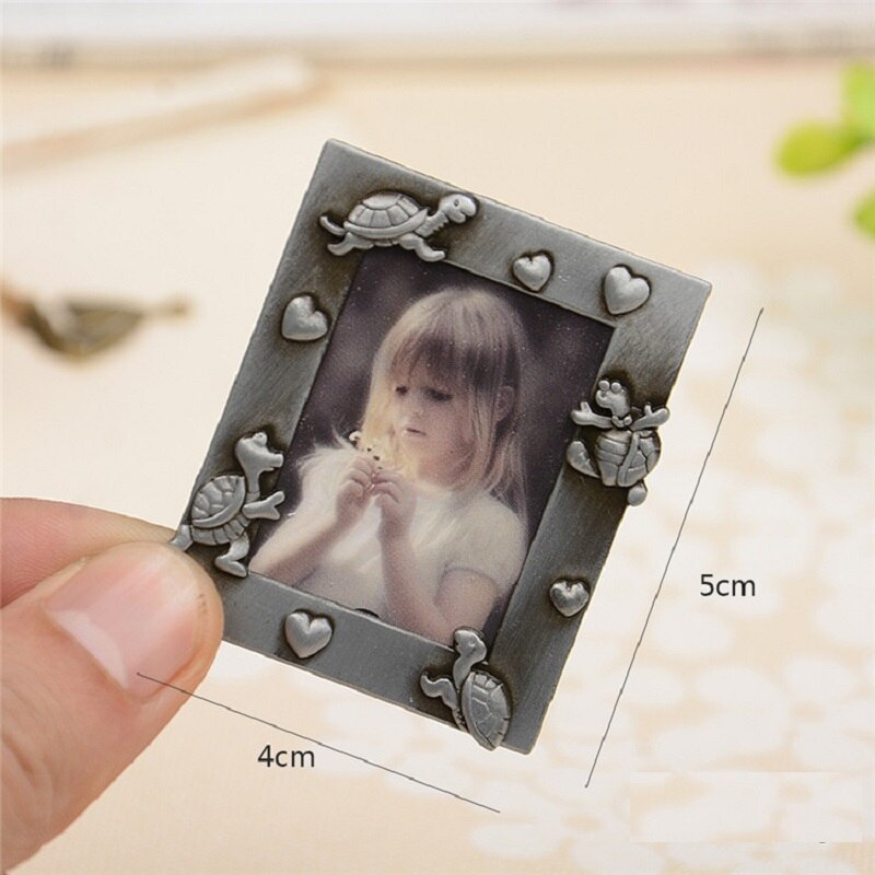 Mini-legering fotoram nyckelring nyckelring fob för bild europeisk stil hem fest skrivbord dekoration foto display hållare: 6 slumpmässig färg