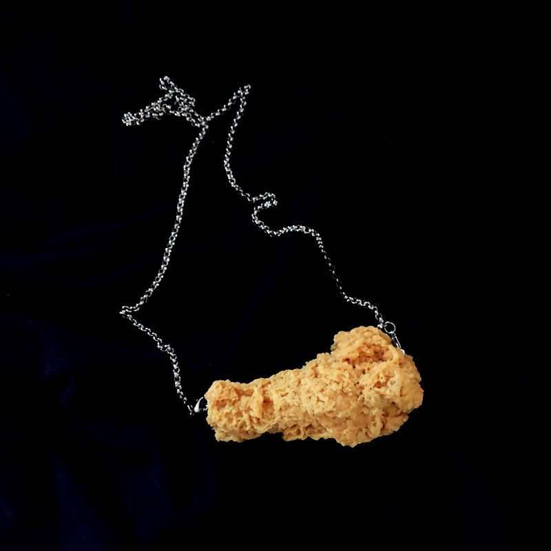 Sjov håndlavet simulation mad stegt kyllingelår kyllingevinger harpiks halskæde grill halskæde til kvinder fest smykker