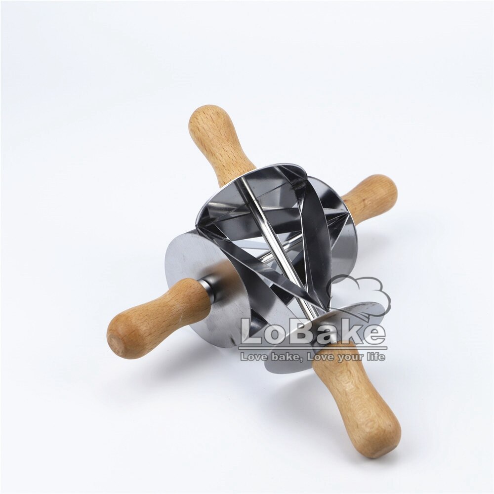 Mini 20cm long stainless steel croissant maker trigon round rolling knife dough cutter pizza roller wooden handle DIY baking