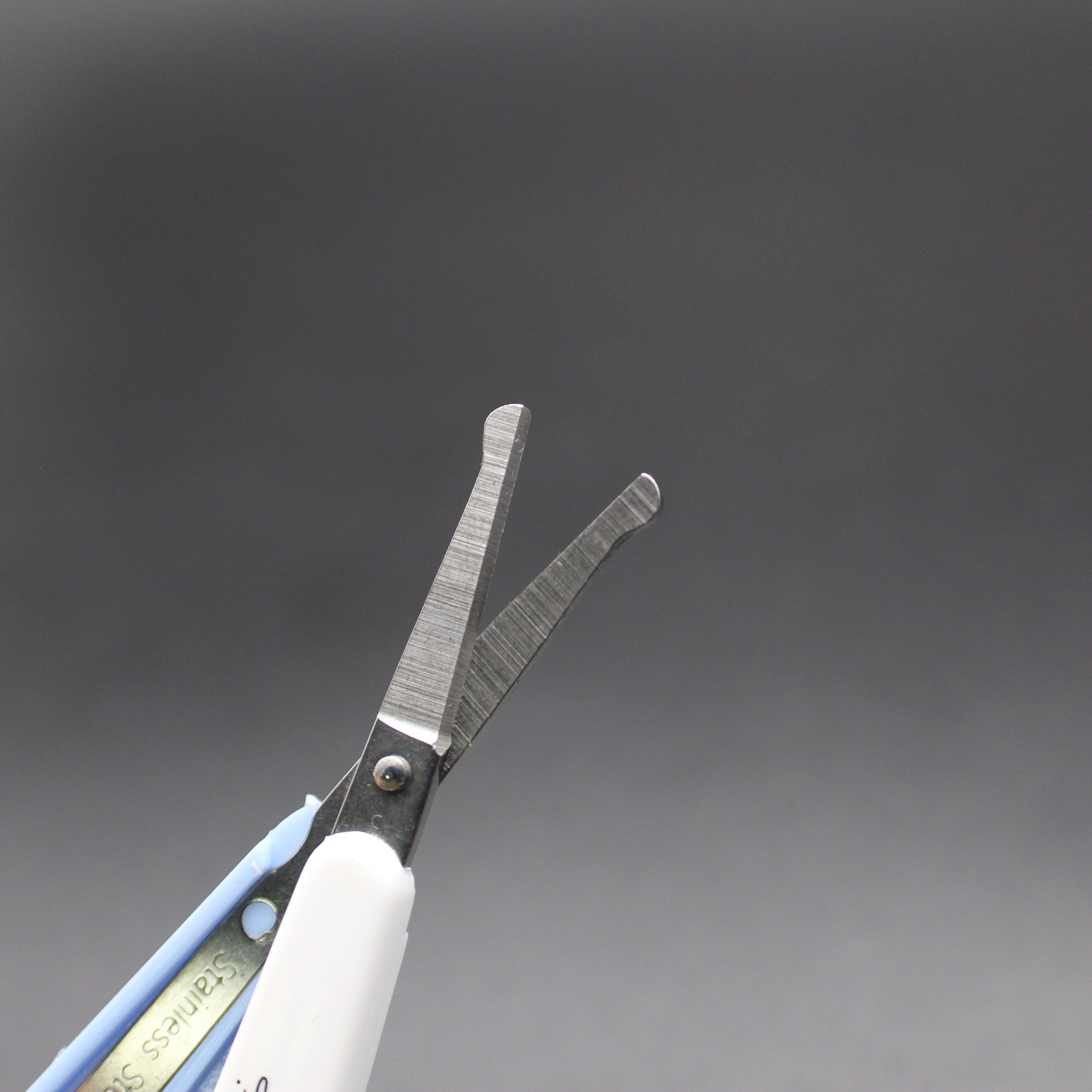 1pcs eyebrow eyelash scissors straight safety stainless steel scissors eyelash extension tool