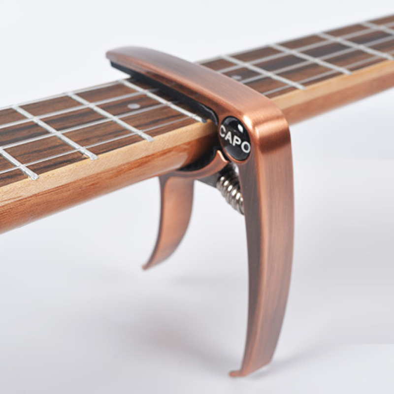 Metal guitar capo zinklegering til akustisk klassisk elektrisk guitar tuning klemme guitar streng pin puller capotraste guitarra: Blå