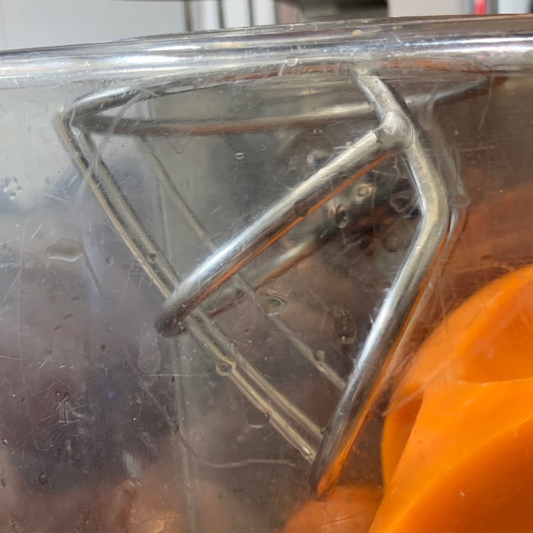 2000E electric orange juicer feeding guide spare parts orange juicing machine inlet part