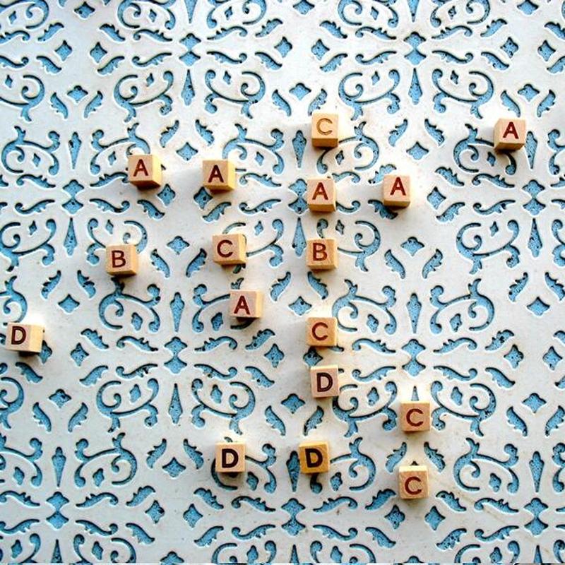 20 stk bokstav tre tommelstift tryknål dekorativ firkantet kork pinnestift fotovegg spiker skoleutstyr kontorverktøy abcd valgfritt