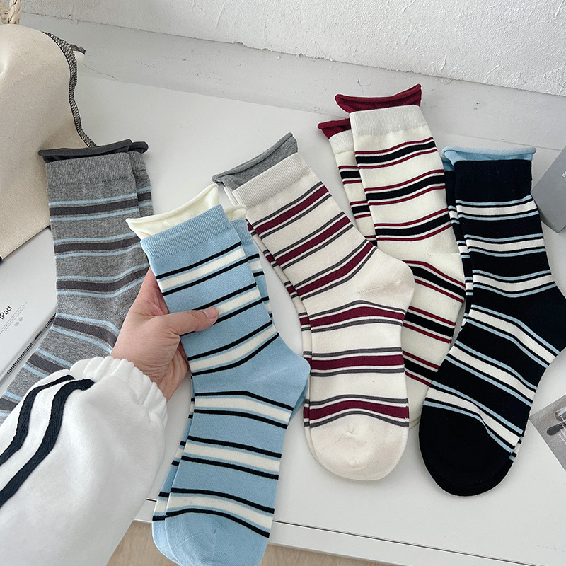 Calcetines largos de algodón para mujer, calcetines coreanos blancos transpirables de ocio para niñas, calcetines bordados para hombre, calcetines a rayas para primavera y verano para mujer