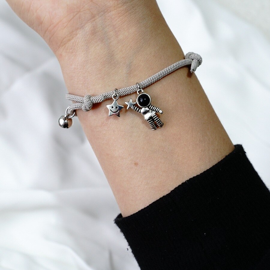 2Pcs/set Couple Bracelet Magnetic Attraction Bracelet Friendship Rope Bracelet Cute Star Astronaut Bracelet for Women