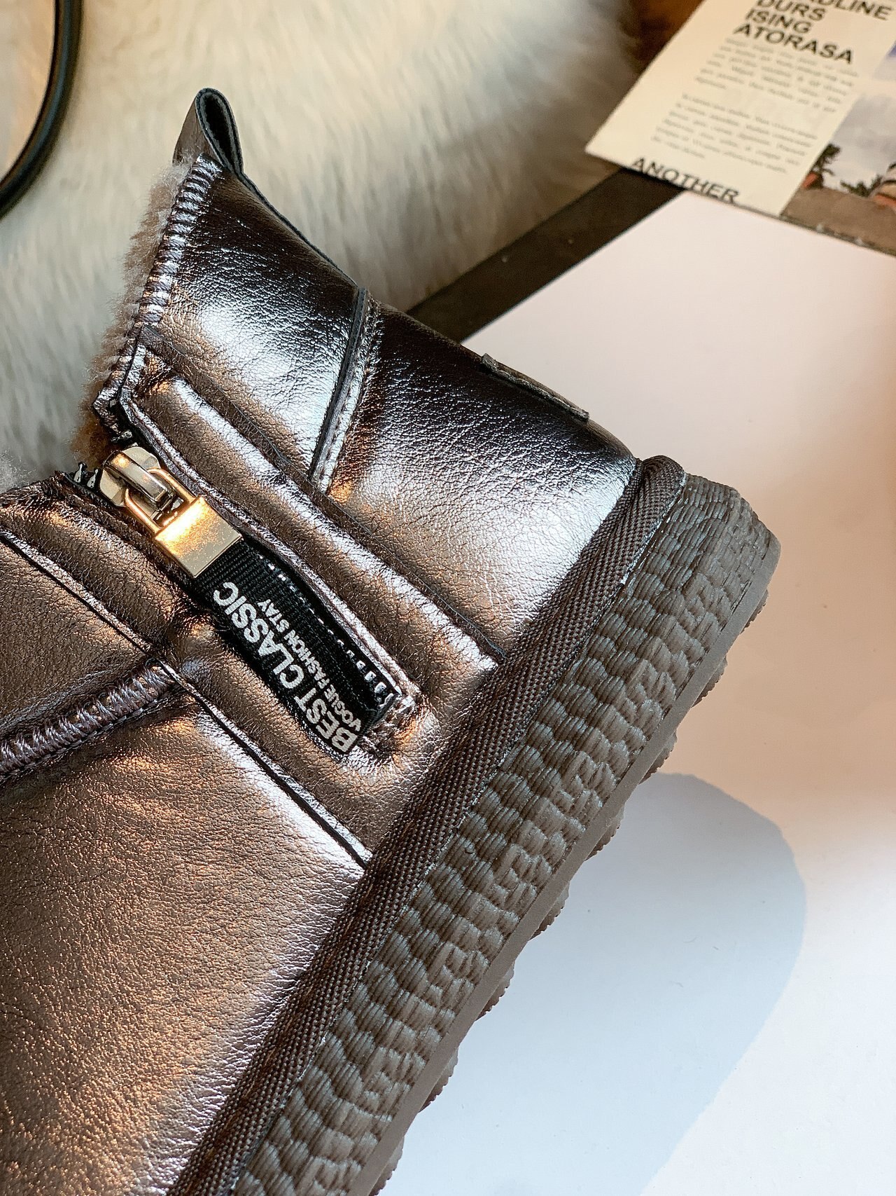 Waterproof Women Shoes Boots Winter Keep Warm Snow Boots Women Ankle Botas Comfortable Slip on Flats Women Sneakers Plus Size 44