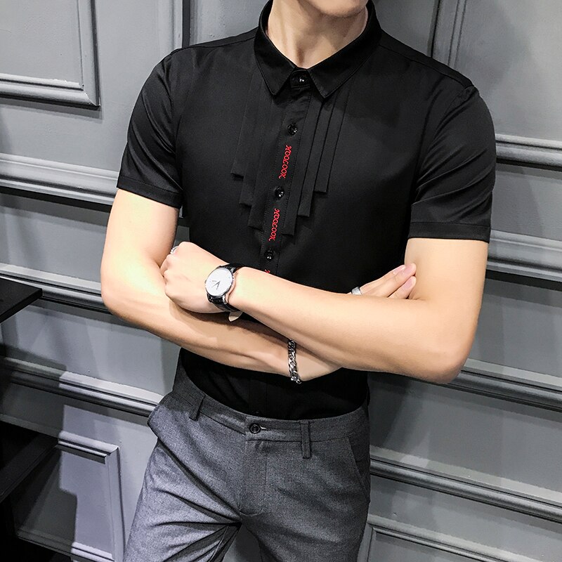 Manches courtes robe chemise hommes plissé gland avant noir blanc smoking chemises été mince coupe boîte de nuit décontracté chemise homme: Black / S 40-45KG