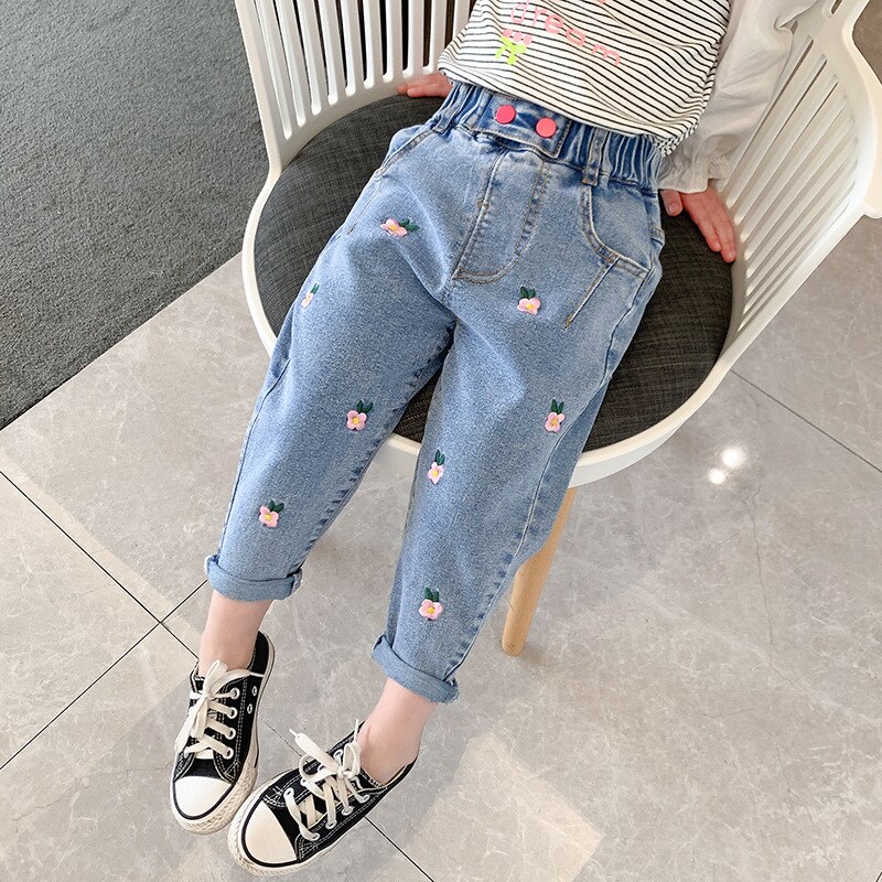 2-7T Baby Girls Spring Jeans Denim Pants Kids Style Embroided Flower Elastic Waist Trousers Baby Outfits Korean Blue Jeans
