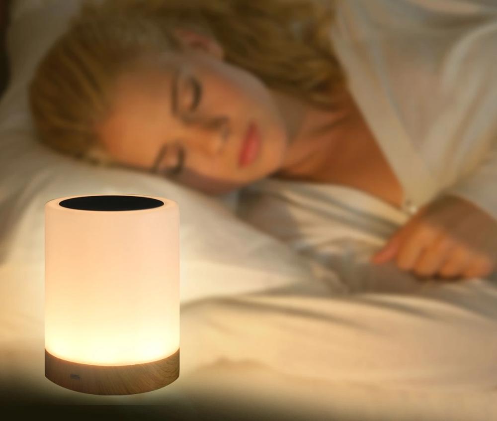 LED stijl Zeven Kleur Creatieve Houtnerf Opladen Kleine Night Lamp Bed Licht Tafellampen Touch Pat Sfeer Verlichting