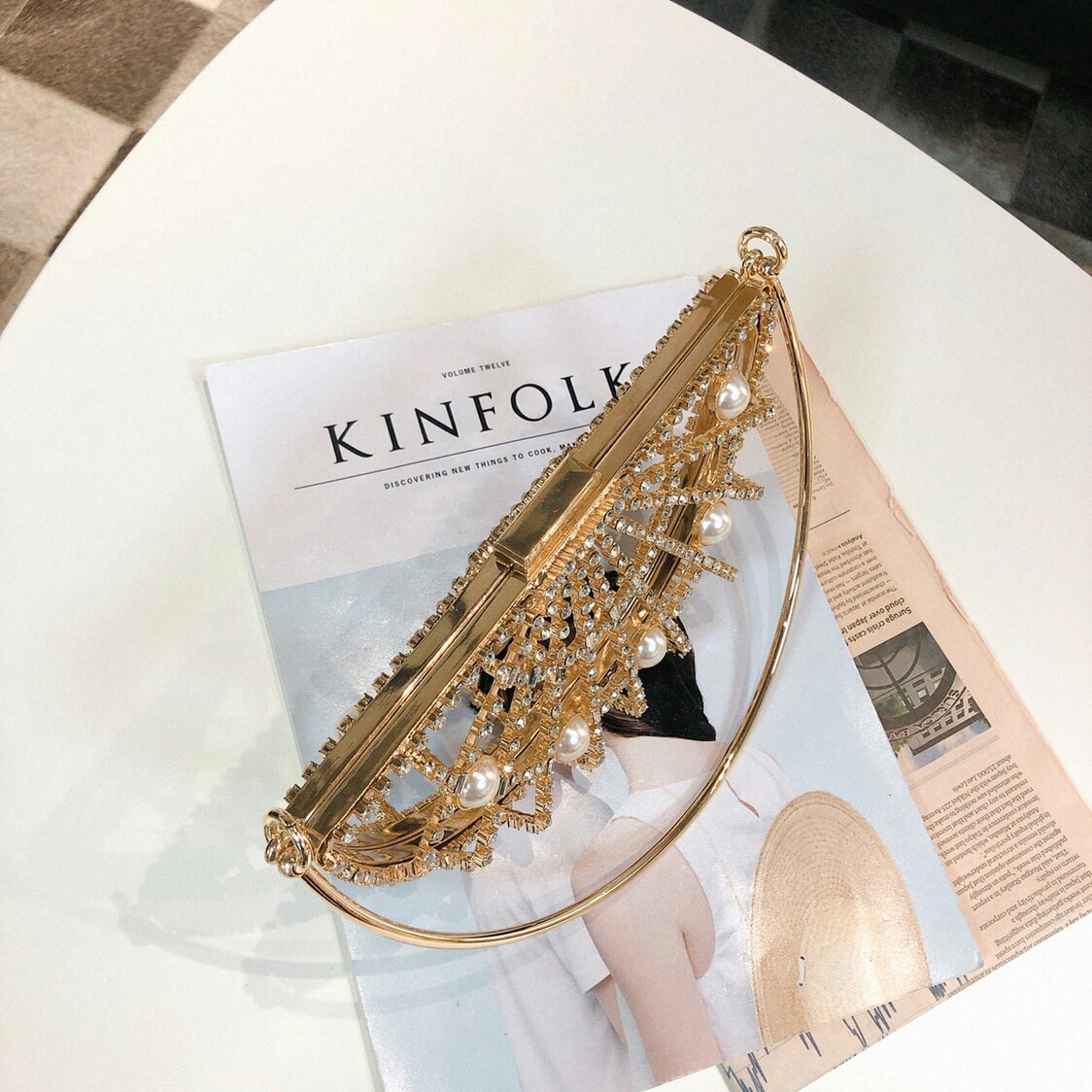 Summer Korea Hollow Pearl Rhinestone Clip Bag Half Round Evening Bag Handbag Woman