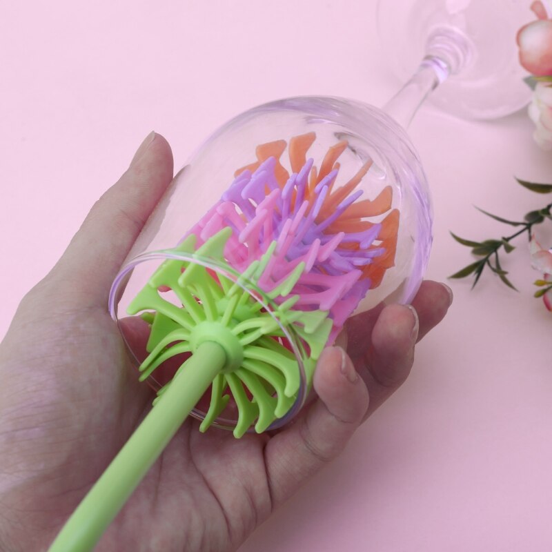 Arcobaleno 360 di Rotazione Del silicone Del bambino Biberon di Latte Pennello Tettarelle Da Biberon Strumento di Pulizia