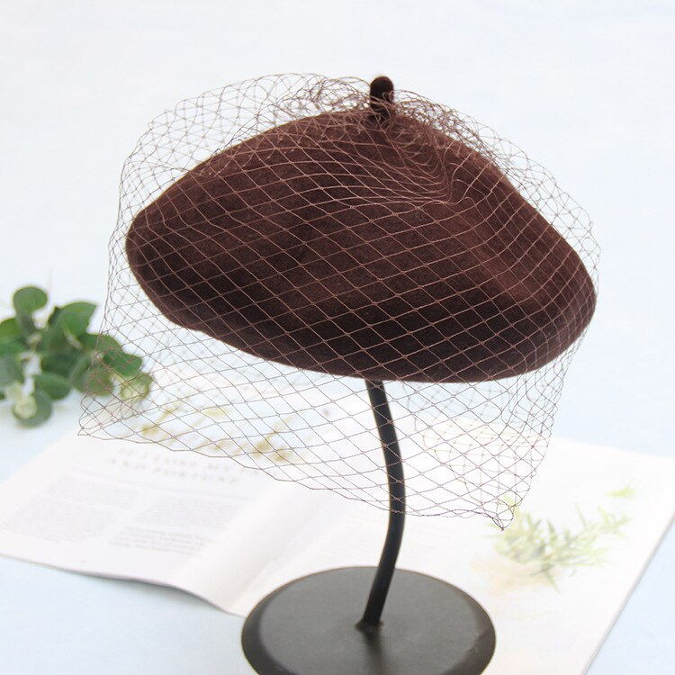 Baret Vrouwelijke Franse Hoed Plaid Wol Baret Met Sluier Voor Bruiloft Party Tweed Mesh Cap: Coffee