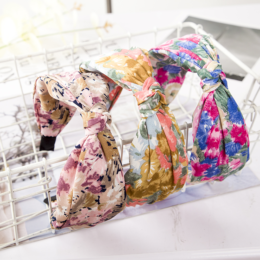 Kwiatowy nadruk wiązane opaski na głowę Bezel Turban elastyczna kokarda krzyżowa opaski do włosów dla kobiet obręcze do włosów opaski dziewczęce akcesoria do włosów biżuteria