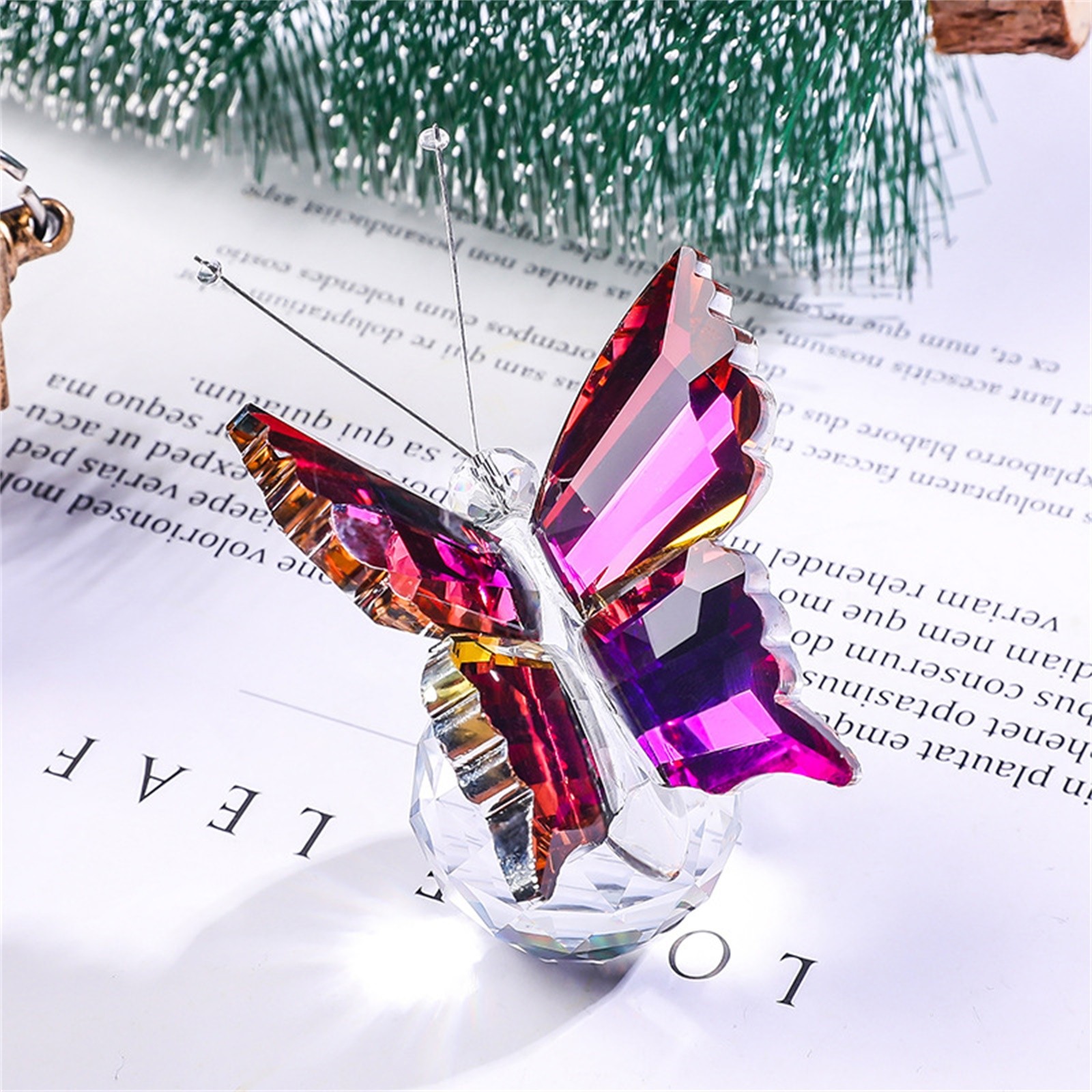 Crystal Flying Butterfly With Crystal Ball Base Statue Collection Cut Butterfly Animal Decoration Suitable For Festival