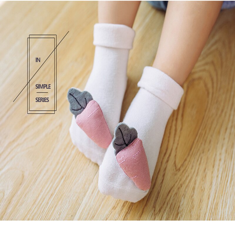 0-18 monate Baby Socken Boden Non-slip Cartoon Obst Gummi Anti Slip Baumwolle glocken Baby Mädchen Jungen weiche Nette Stiefel