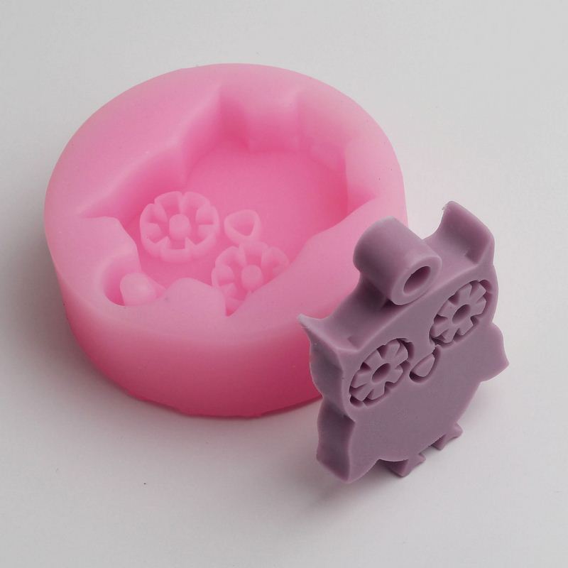 Cartoon Owl Aromatherapy Wax Silicone Mold DIY Plaster Silicone Mould For Car Pendant Gypsum Molds
