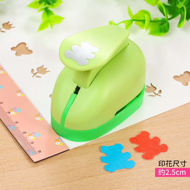 1pcs 2.5cm/1.5cm Mini Paper Punch for DIY Card Punch Device Engraving Cutter Machine Handmade Materials for Kindergarten: 2.5cm bear