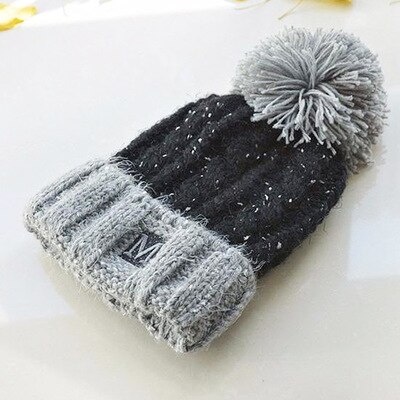 Geborduurde letters effen kinderwintermuts wollen streep gebreide kindermuts gehaakte meisjesmutsen winter jongensmuts babymutsen: Grijs