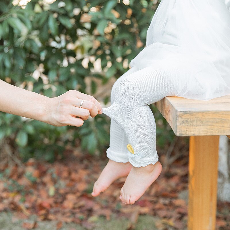 Småbarn baby bomull stickade leggings vår sommar barn tunn sektion ihålig anti-mygg flicka kanin öra strumpbyxor