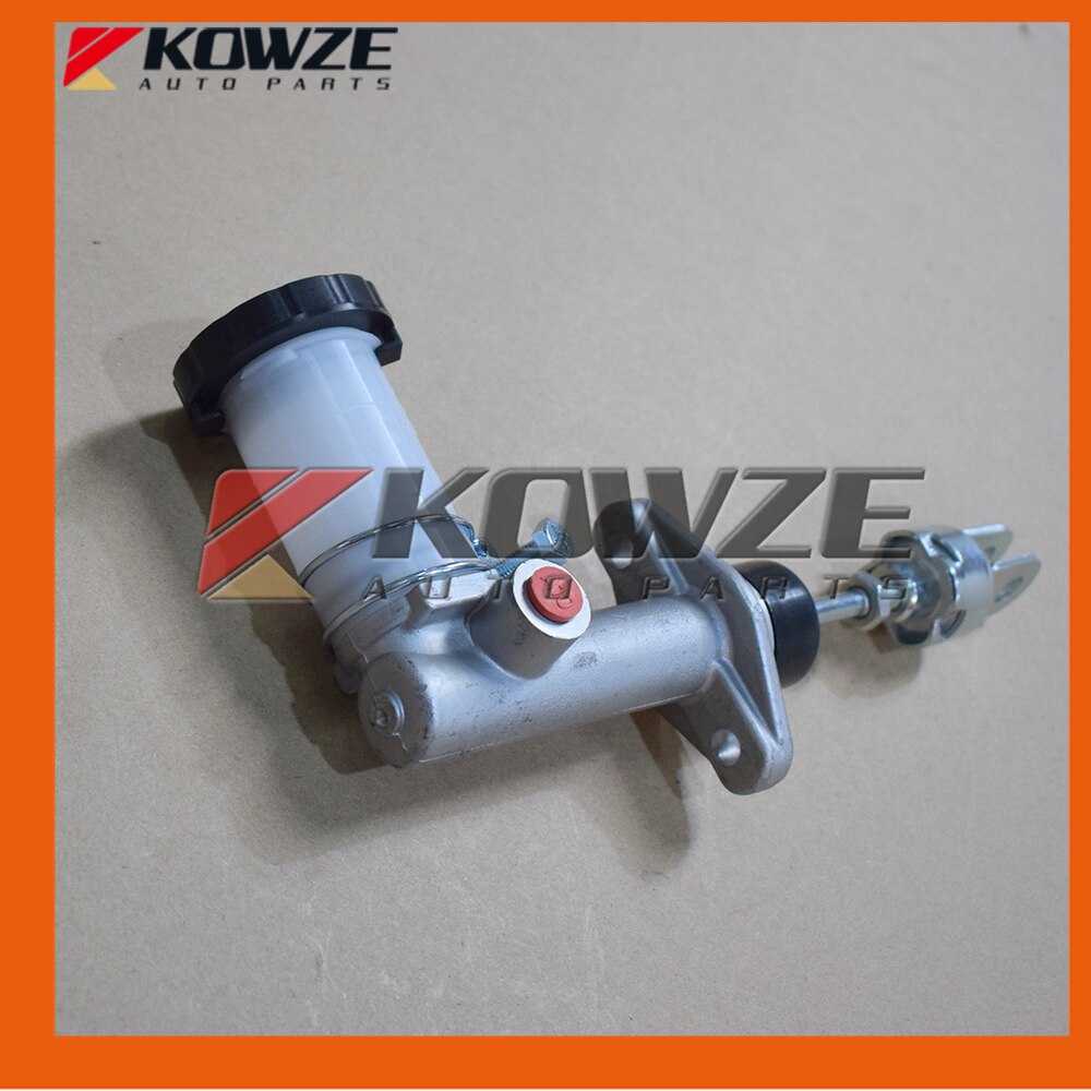 Clutch Master Cylinder For Mitsubishi PAJERO MONTERO Shogun II 2nd 1990-2004 RHD MR151615