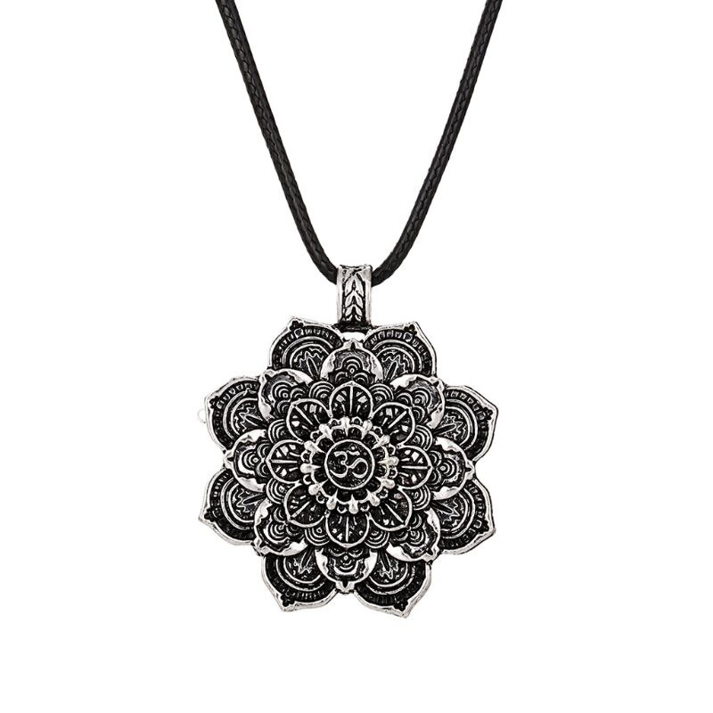 Om Lotus Mandala Pendant Necklace tibetano buddista protezione meditazione gioielli: PU Leather Chain