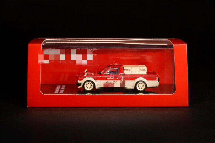 INNO64-camión agrícola Nissan Hakotora, modelo de coche fundido a presión, rojo y amarillo, 1:64