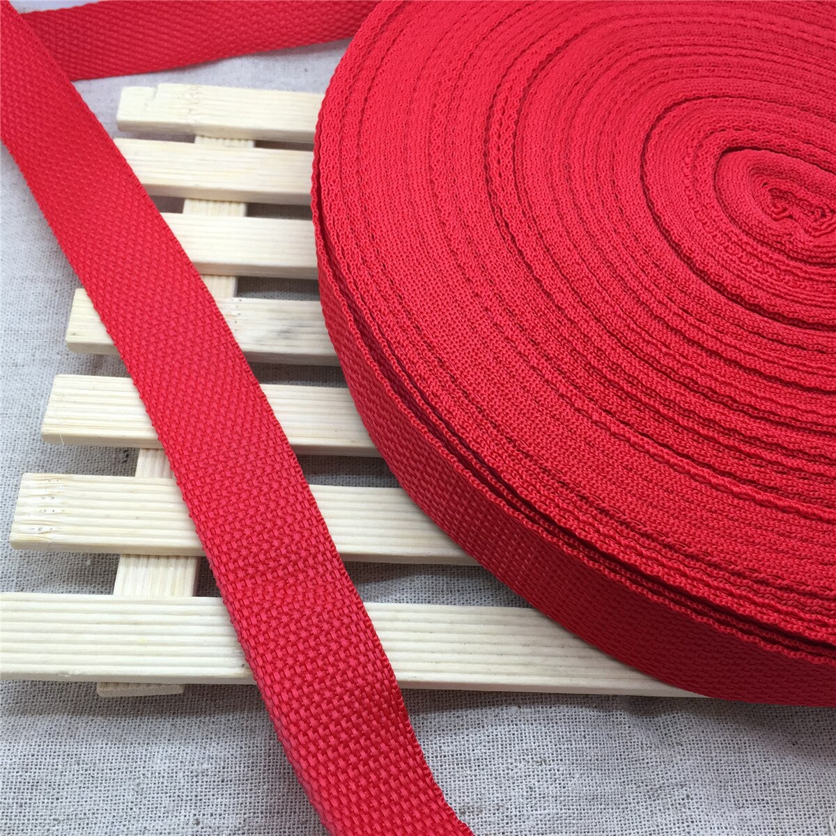 10 Yards/Roll 30mm Wide Strap Nylon Webbing knapsack Strapping Bags Crafts: Red