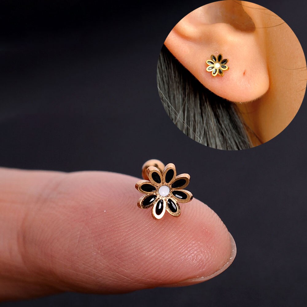 1Pcs Mini Rvs Oor Tragus Kraakbeen Helix Piercing Vlinder Daisy Kroon Sneeuwvlok Ster Kruis Emaille Studs Earring: 16 black Daisy