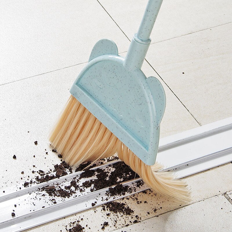 Children's Broom Dustpan Set Mini Baby House Cleaning Combination Soft Plastic Broom Exercise Children's Self-care Ability