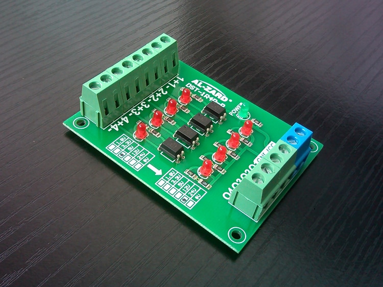 4-kanal Photoelektrischen Isolation Modul Spannung Umwandlung Bord PNP Ausgang DST-1R4P-P